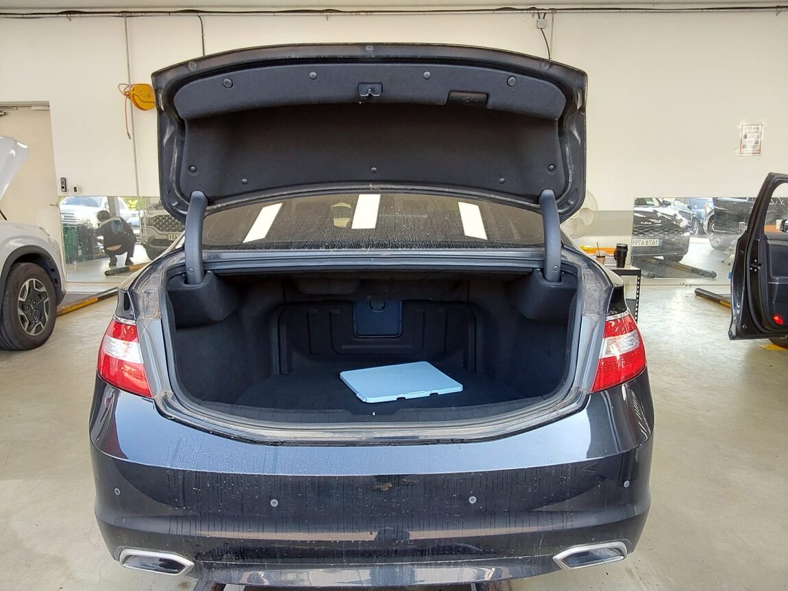HYUNDAI GRANDEUR HG HG 300 PREMIUM 2016 - zdjęcie 15
