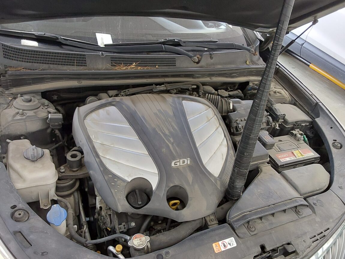 HYUNDAI GRANDEUR HG HG 300 PREMIUM 2016 - zdjęcie 19