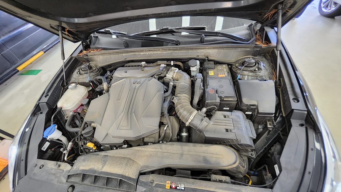 KIA K8 3.5 GDI 4WD PLATINUM 2023 - zdjęcie 21