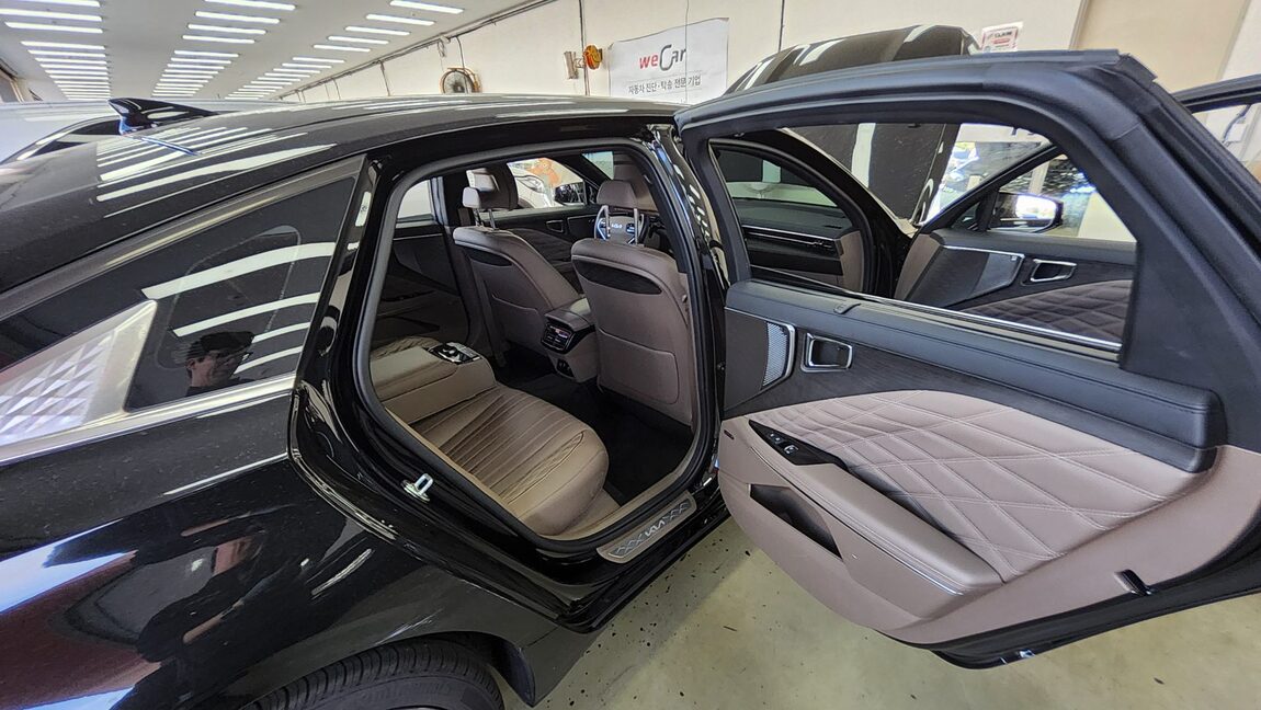 KIA K8 3.5 GDI 4WD PLATINUM 2023 - zdjęcie 13