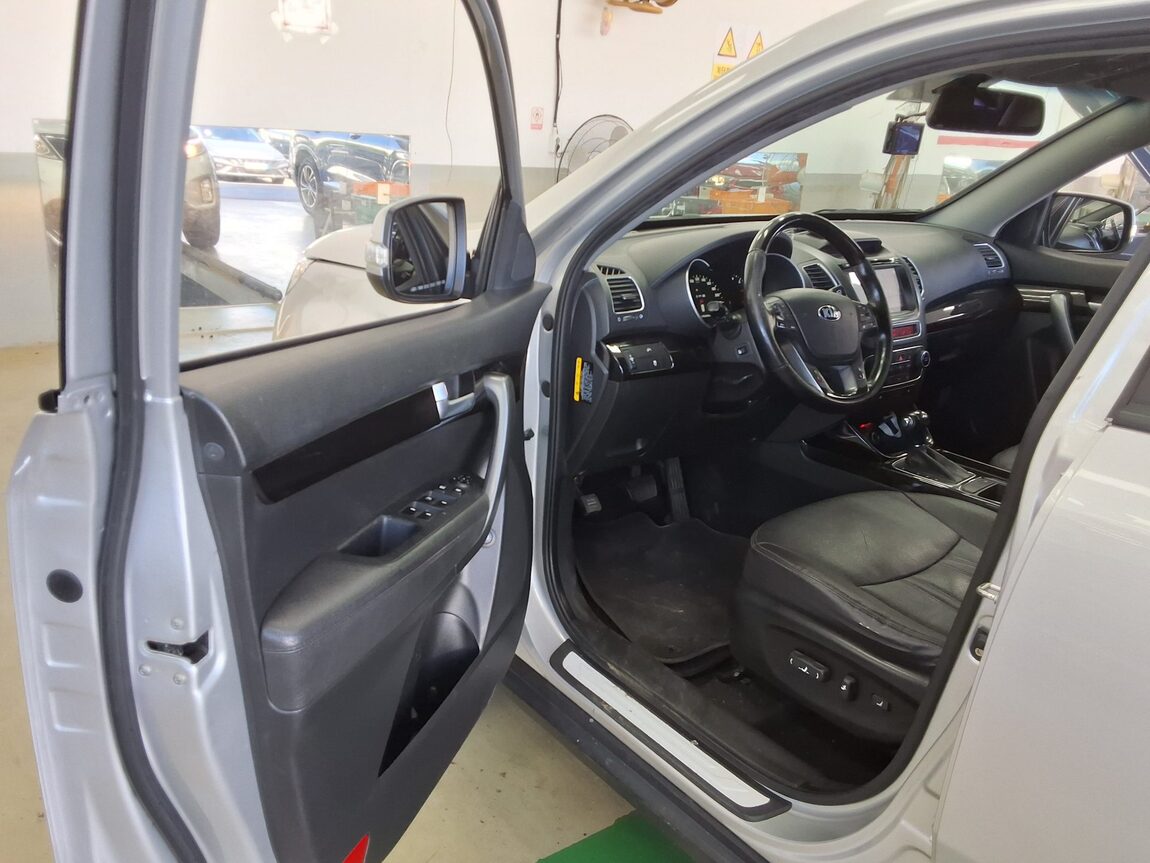 KIA NEW SORENTO R R2.0 2WD TRENDY 2014 - zdjęcie 10