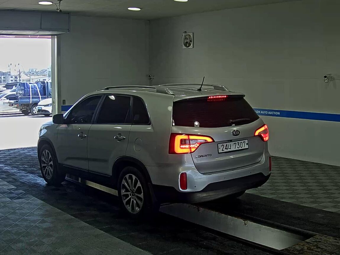 KIA NEW SORENTO R R2.0 2WD TRENDY 2014 - zdjęcie 6