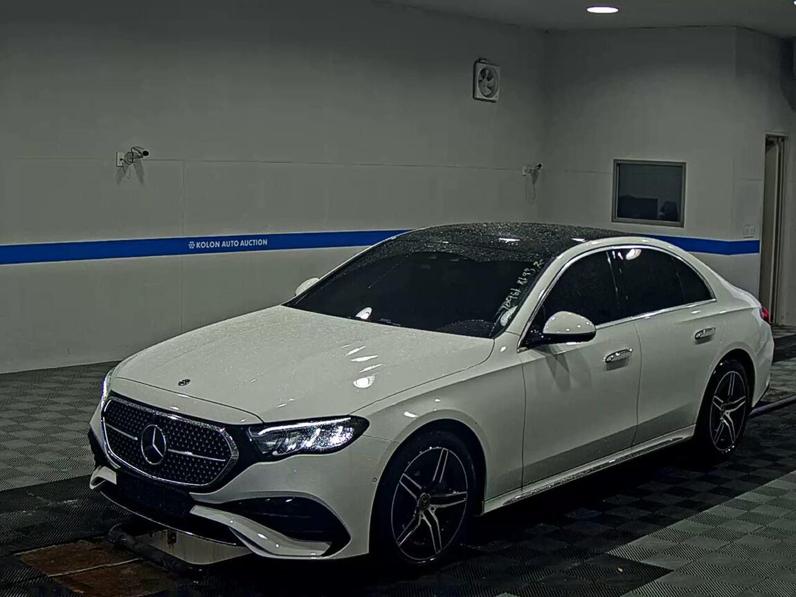 MERCEDES-BENZ E-CLASS (6TH GEN) E200 AMG LINE 2026 - zdjęcie 2