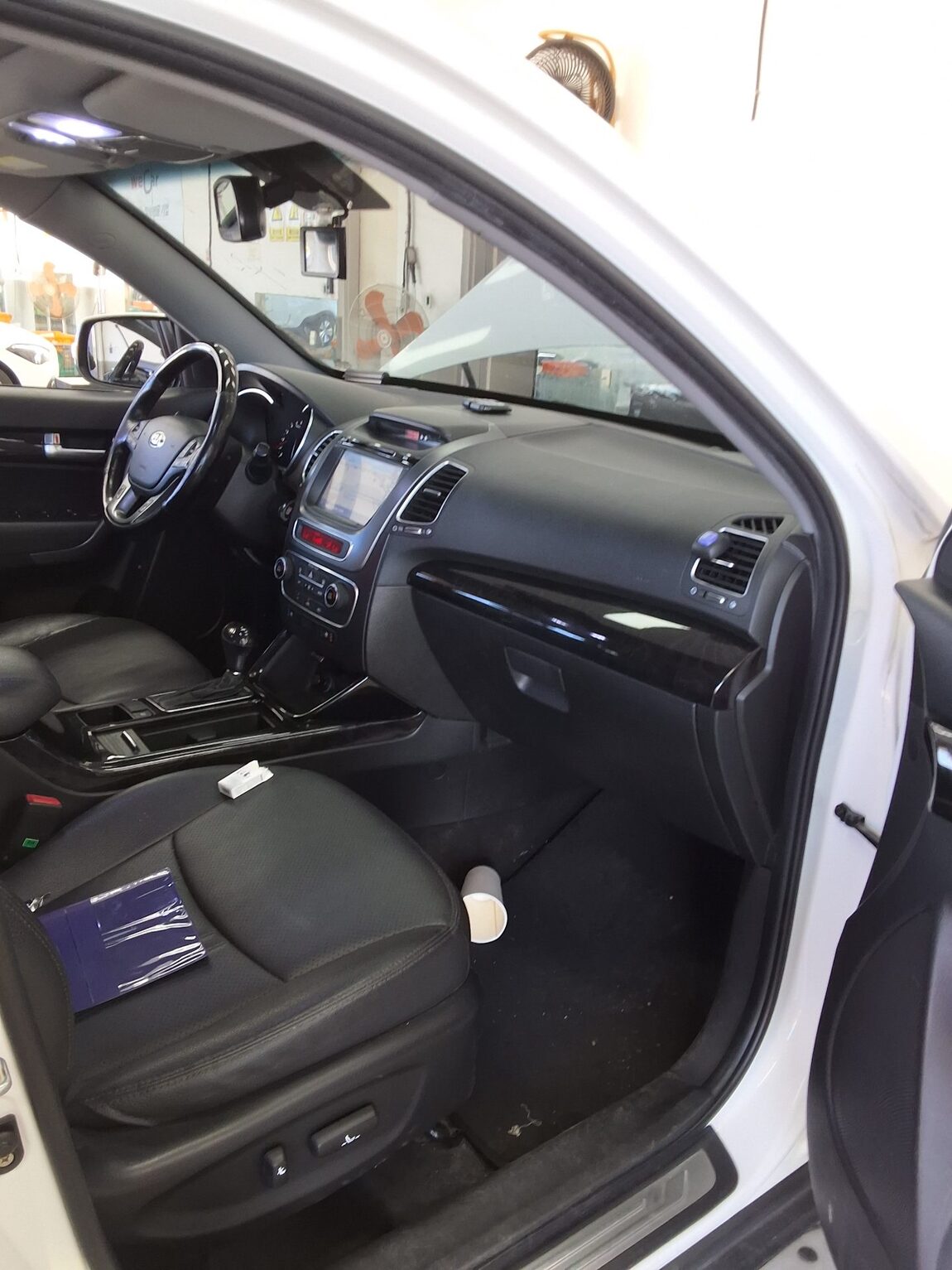 KIA NEW SORENTO R R2.0 2WD PRESTIGE 2014 - zdjęcie 14