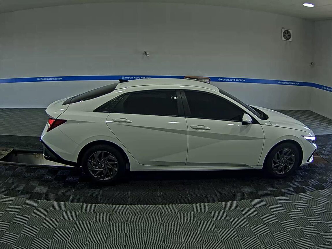 HYUNDAI THE NEW AVANTE (CN7) GASOLINE 1.6 MODERN 2024 - zdjęcie 4