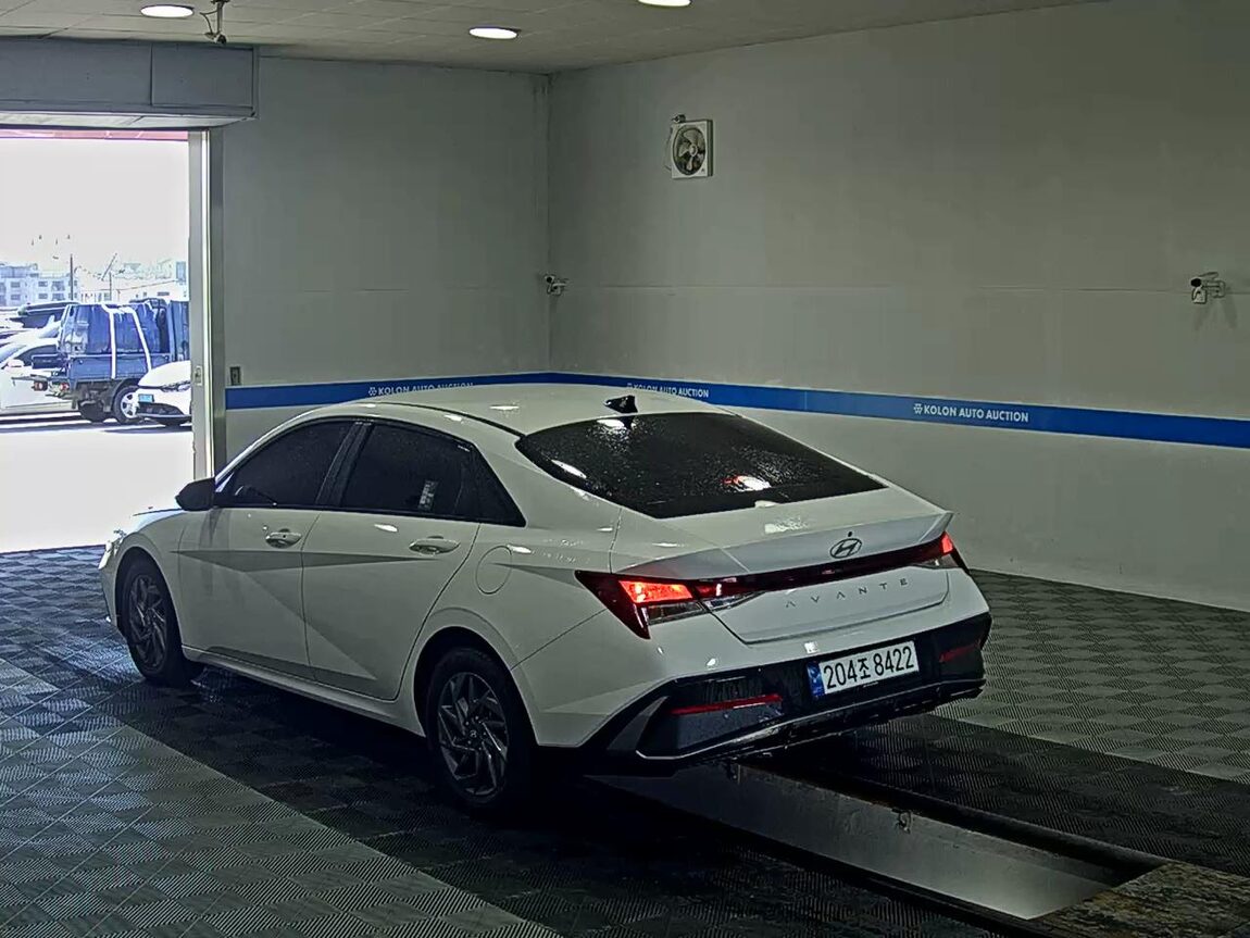 HYUNDAI THE NEW AVANTE (CN7) GASOLINE 1.6 MODERN 2024 - zdjęcie 6
