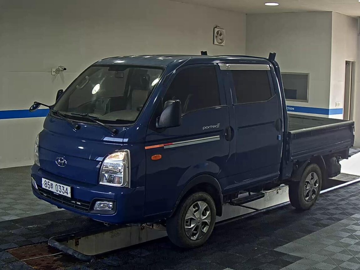 HYUNDAI PORTER II CRDi 4WD DOUBLE CAB LONG WHEELBASE STYLE 2020 - zdjęcie 2