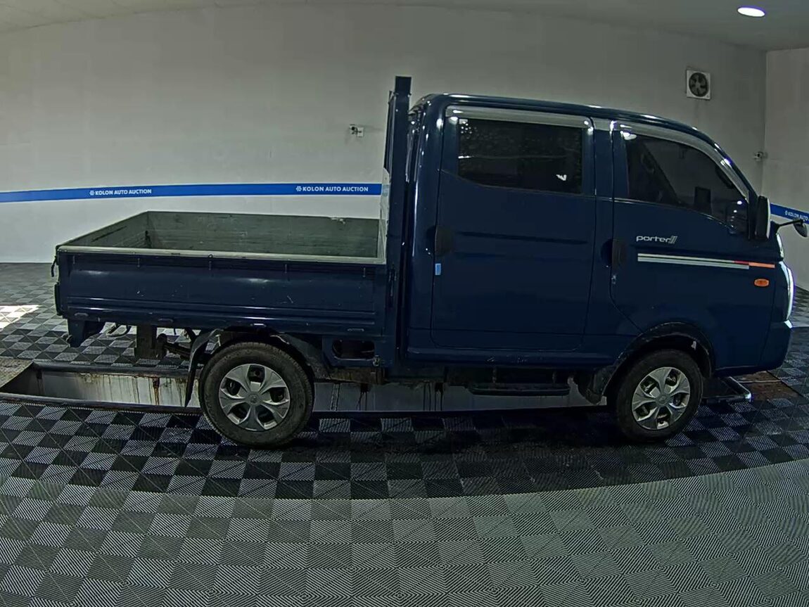 HYUNDAI PORTER II CRDi 4WD DOUBLE CAB LONG WHEELBASE STYLE 2020 - zdjęcie 4