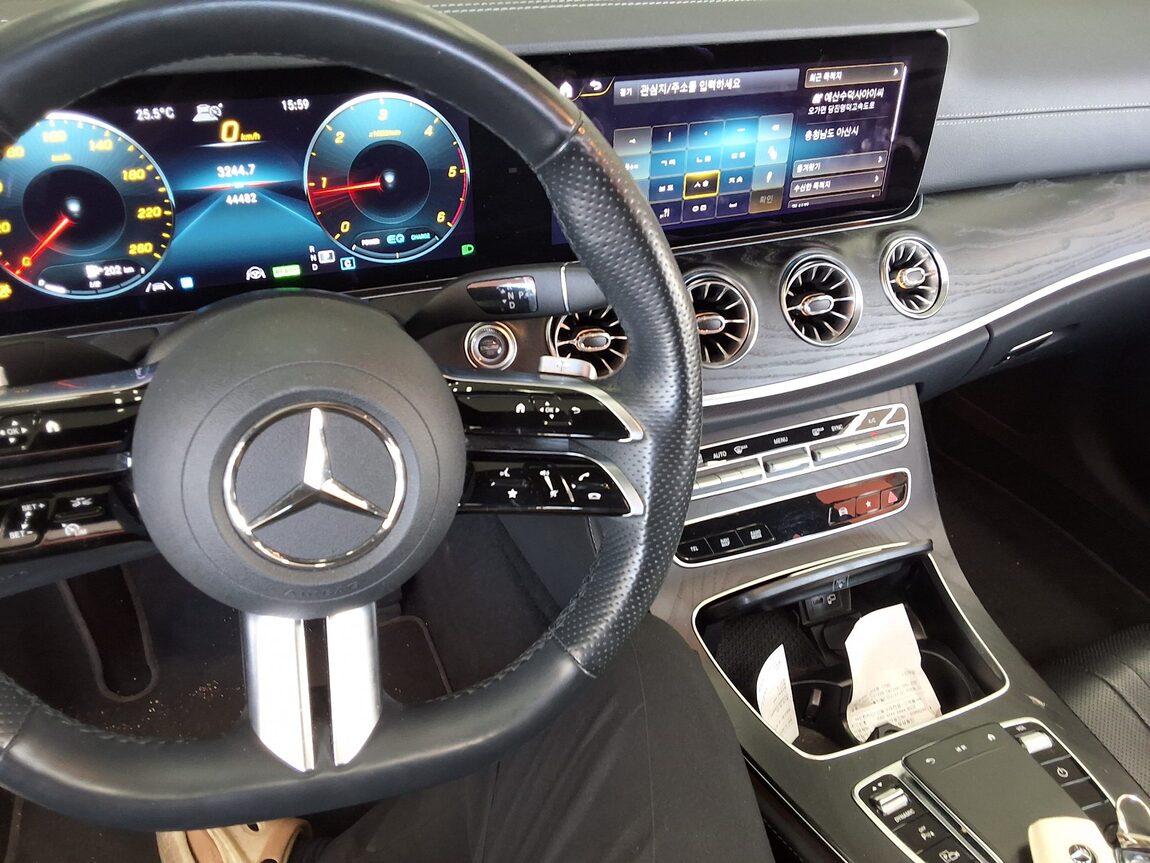 MERCEDES-BENZ CLS-CLASS (3RD GEN) CLS 300d 4MATIC 2023 - zdjęcie 11