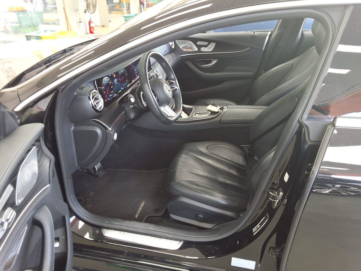 MERCEDES-BENZ CLS-CLASS (3RD GEN) CLS 300d 4MATIC 2023 - zdjęcie 10