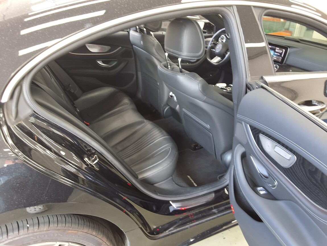 MERCEDES-BENZ CLS-CLASS (3RD GEN) CLS 300d 4MATIC 2023 - zdjęcie 13