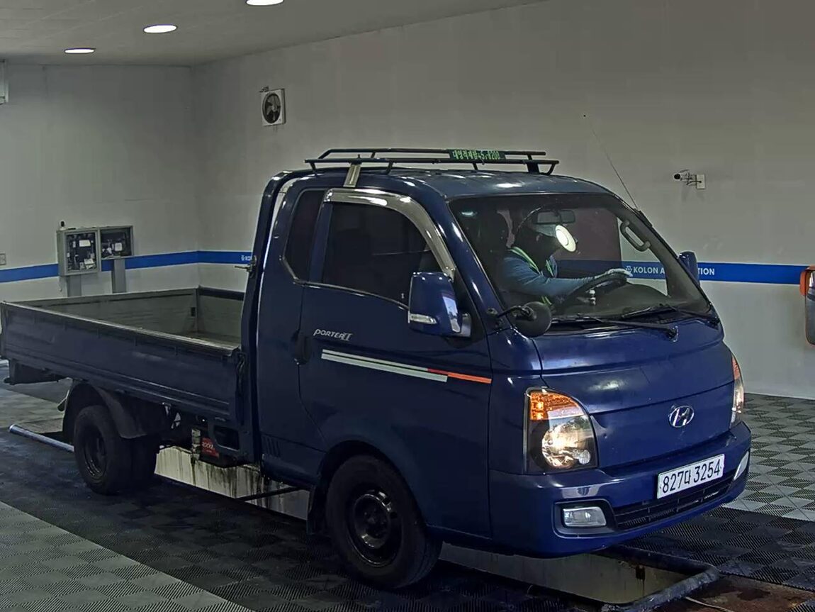 HYUNDAI PORTER II CRDi SUPER CAB EXTRA LONG WHEELBASE MODERN 2018 - zdjęcie 3