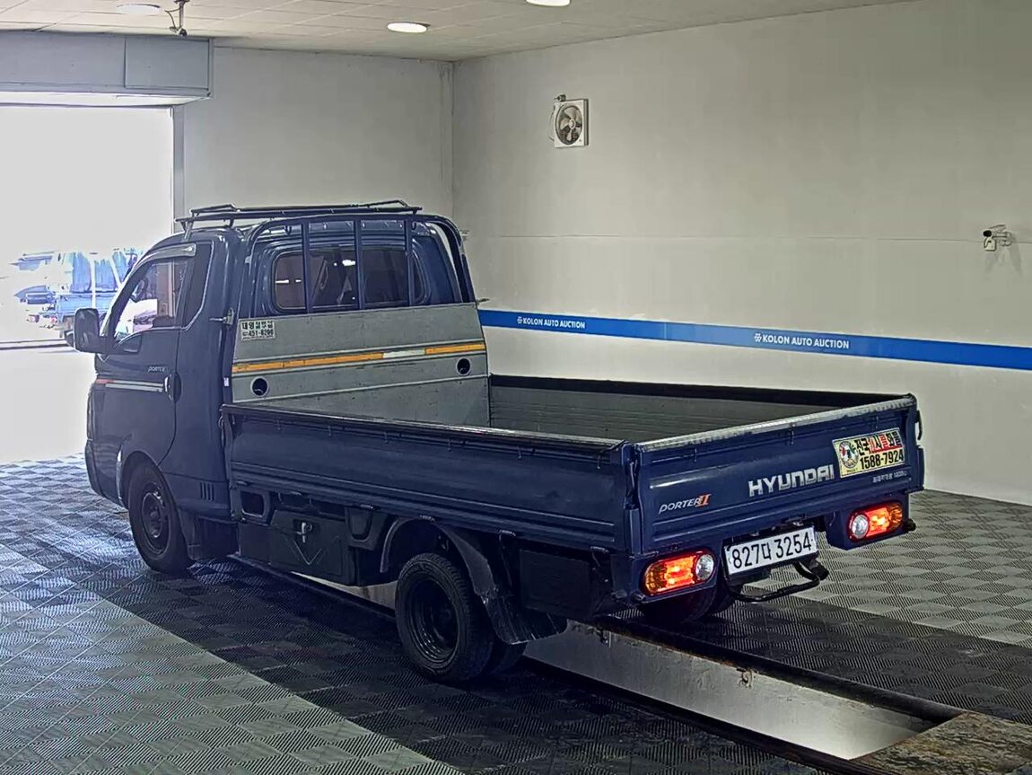 HYUNDAI PORTER II CRDi SUPER CAB EXTRA LONG WHEELBASE MODERN 2018 - zdjęcie 6