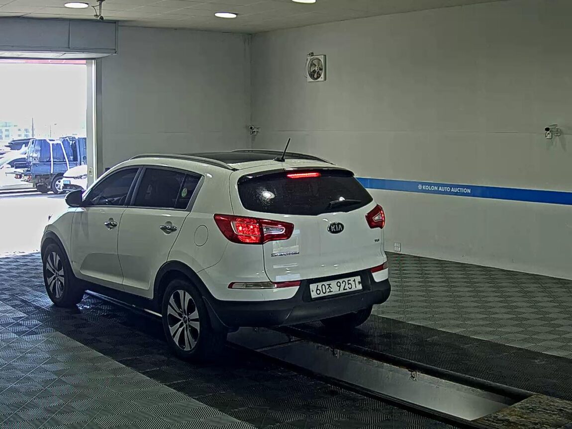 KIA SPORTAGE R DIESEL R2.0 2WD TLX PREMIUM 2013 - zdjęcie 6