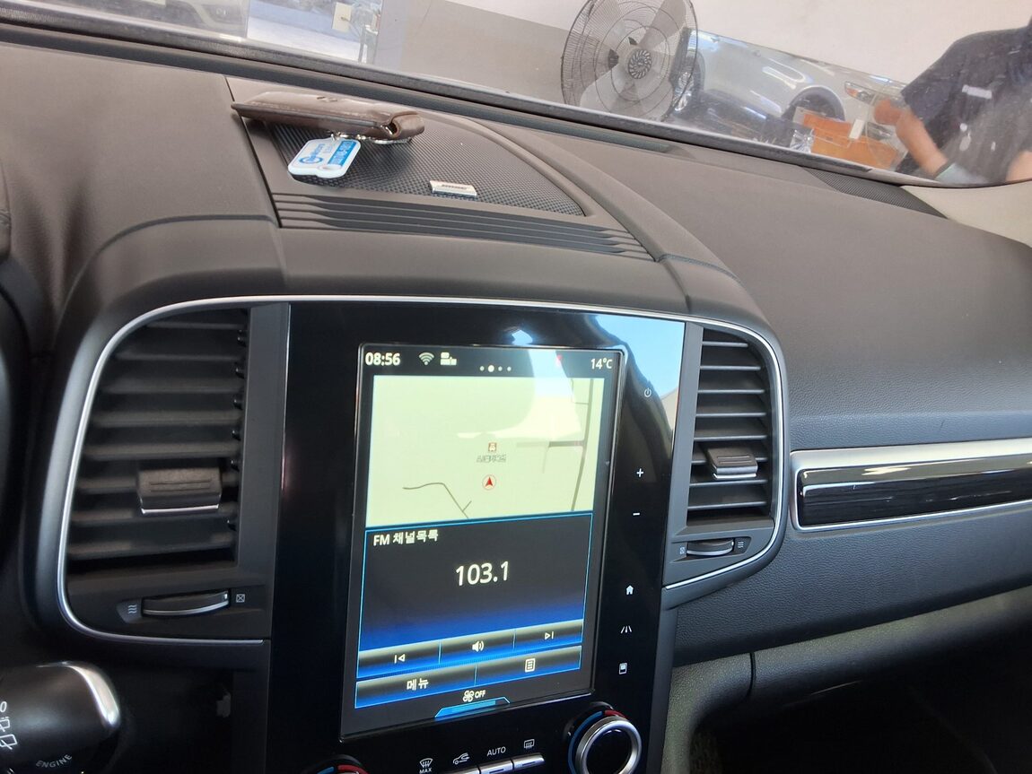RENAULT (SAMSUNG) QM6 2.0 dCi 4WD RE SIGNATURE 2017 - zdjęcie 18