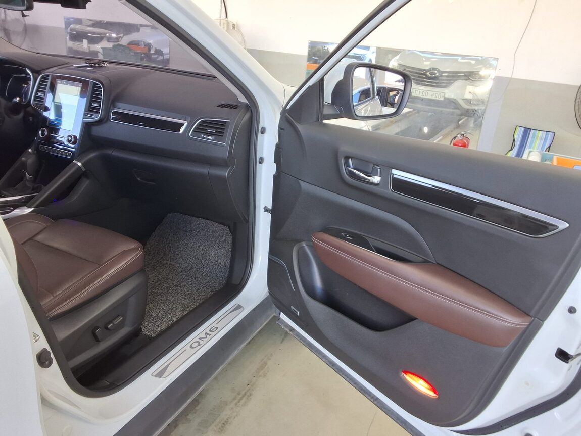 RENAULT (SAMSUNG) QM6 2.0 dCi 4WD RE SIGNATURE 2017 - zdjęcie 14