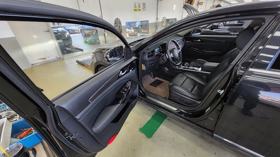 KIA K7 PREMIER 2.5 GDi NOBLESSE 2020 - zdjęcie 10