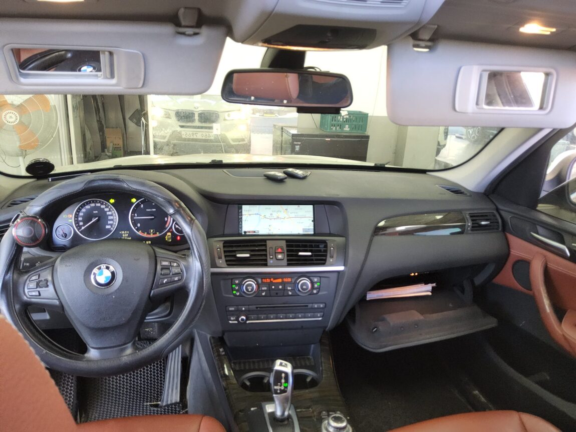 BMW X3 (2ND GEN) 20d xDRIVE HIGH 2011 - zdjęcie 11
