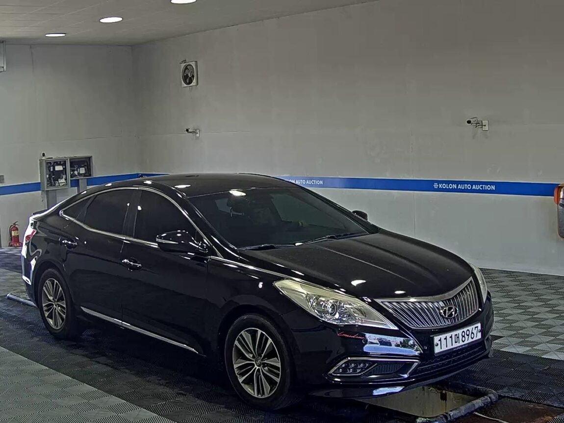 HYUNDAI GRANDEUR HG HG 240 MODERN 2016 - zdjęcie 3