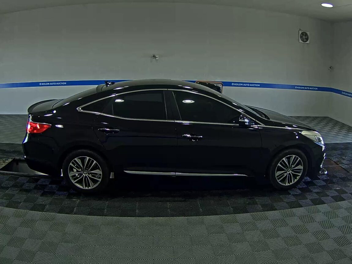 HYUNDAI GRANDEUR HG HG 240 MODERN 2016 - zdjęcie 4