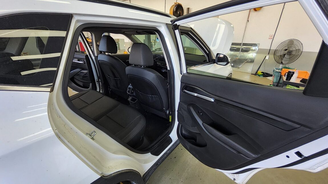 KIA THE NEW SELTOS 1.6 GASOLINE TURBO 2WD PRESTIGE 2024 - zdjęcie 13