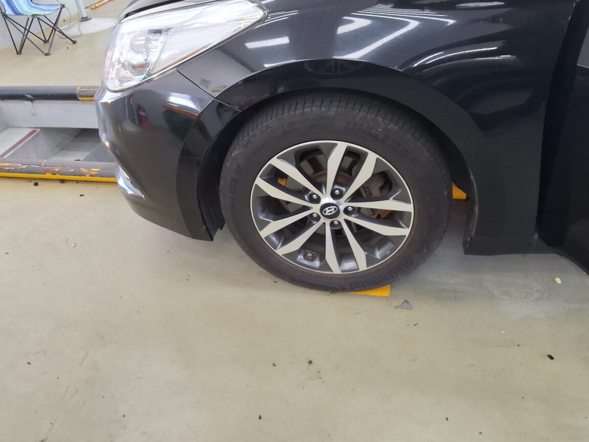 HYUNDAI GRANDEUR HG HG 240 LUXURY 2011 - zdjęcie 20