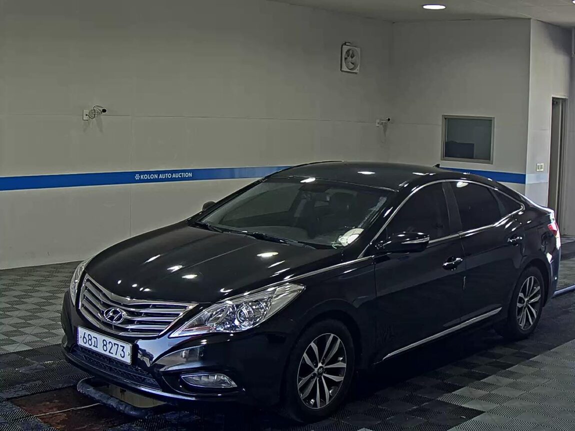 HYUNDAI GRANDEUR HG HG 240 LUXURY 2011 - zdjęcie 2