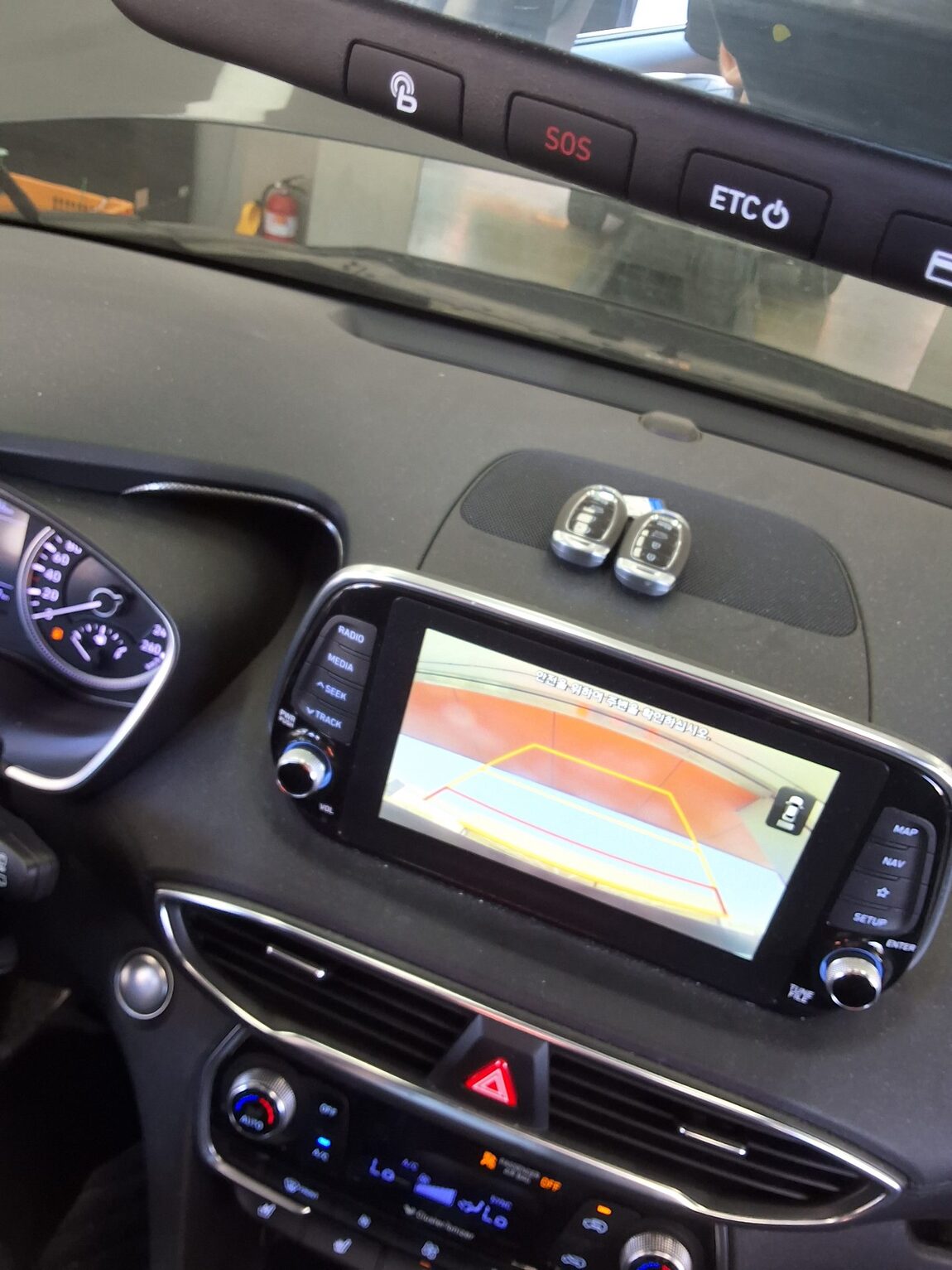 HYUNDAI SANTA FE (TM) R2.0 2WD EXCLUSIVE 2019 - zdjęcie 17