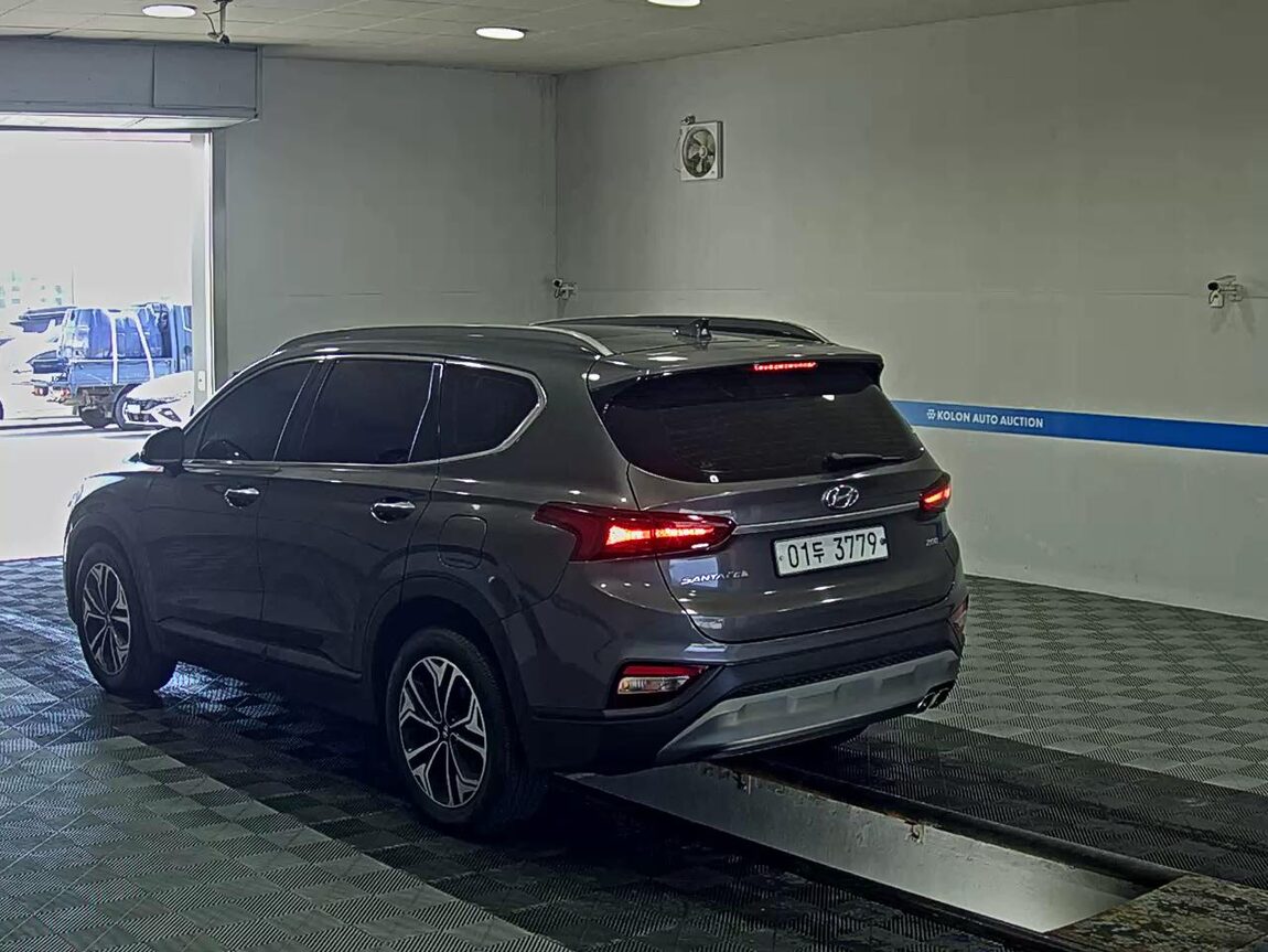 HYUNDAI SANTA FE (TM) R2.0 2WD EXCLUSIVE 2019 - zdjęcie 6