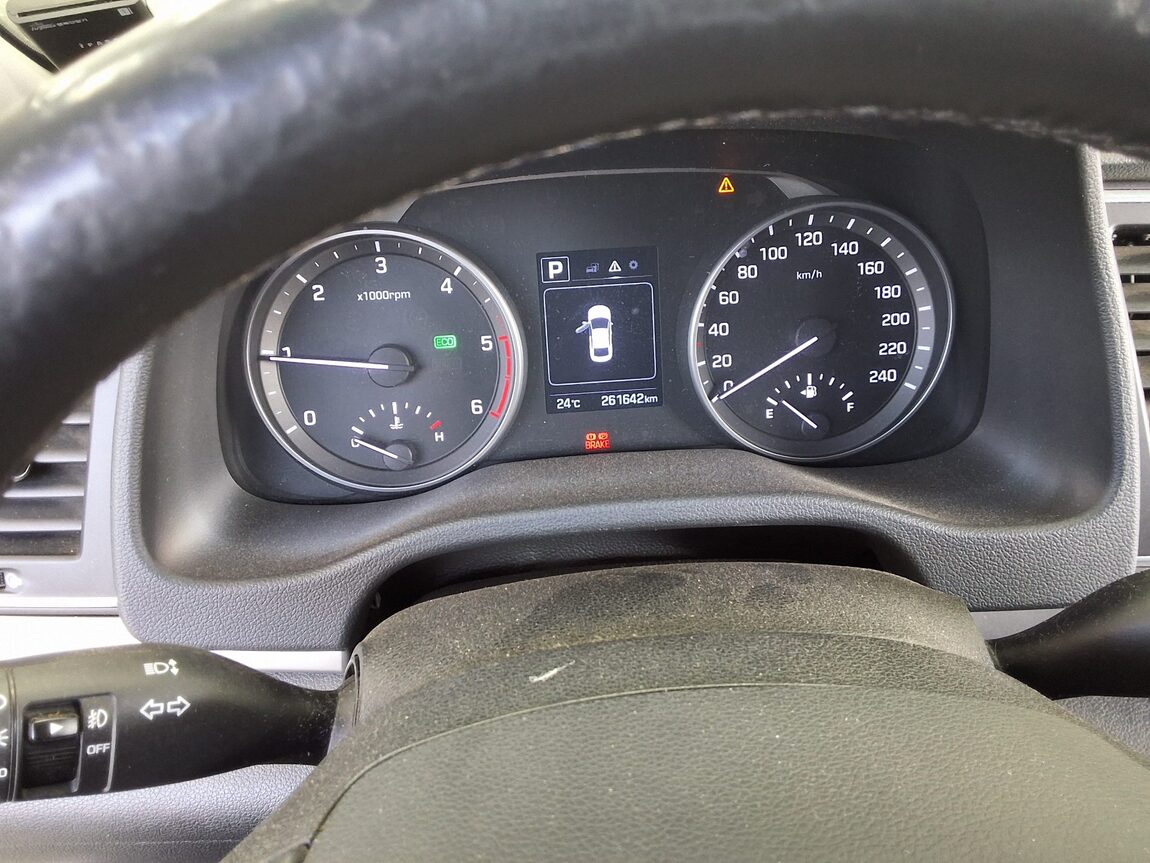 HYUNDAI AVANTE AD 1.6 DIESEL SMART 2017 - zdjęcie 9