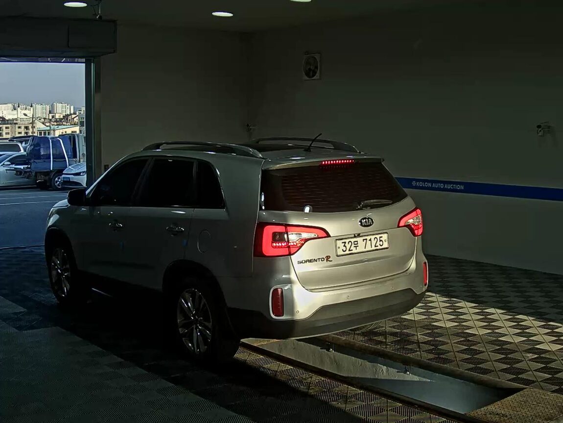 KIA NEW SORENTO R R2.0 2WD PRESTIGE 2014 - zdjęcie 6