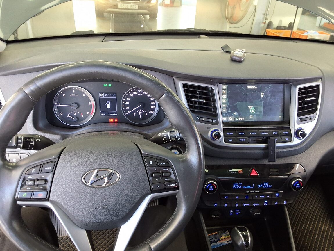 HYUNDAI ALL NEW TUCSON DIESEL R2.0 4WD MODERN 2017 - zdjęcie 17
