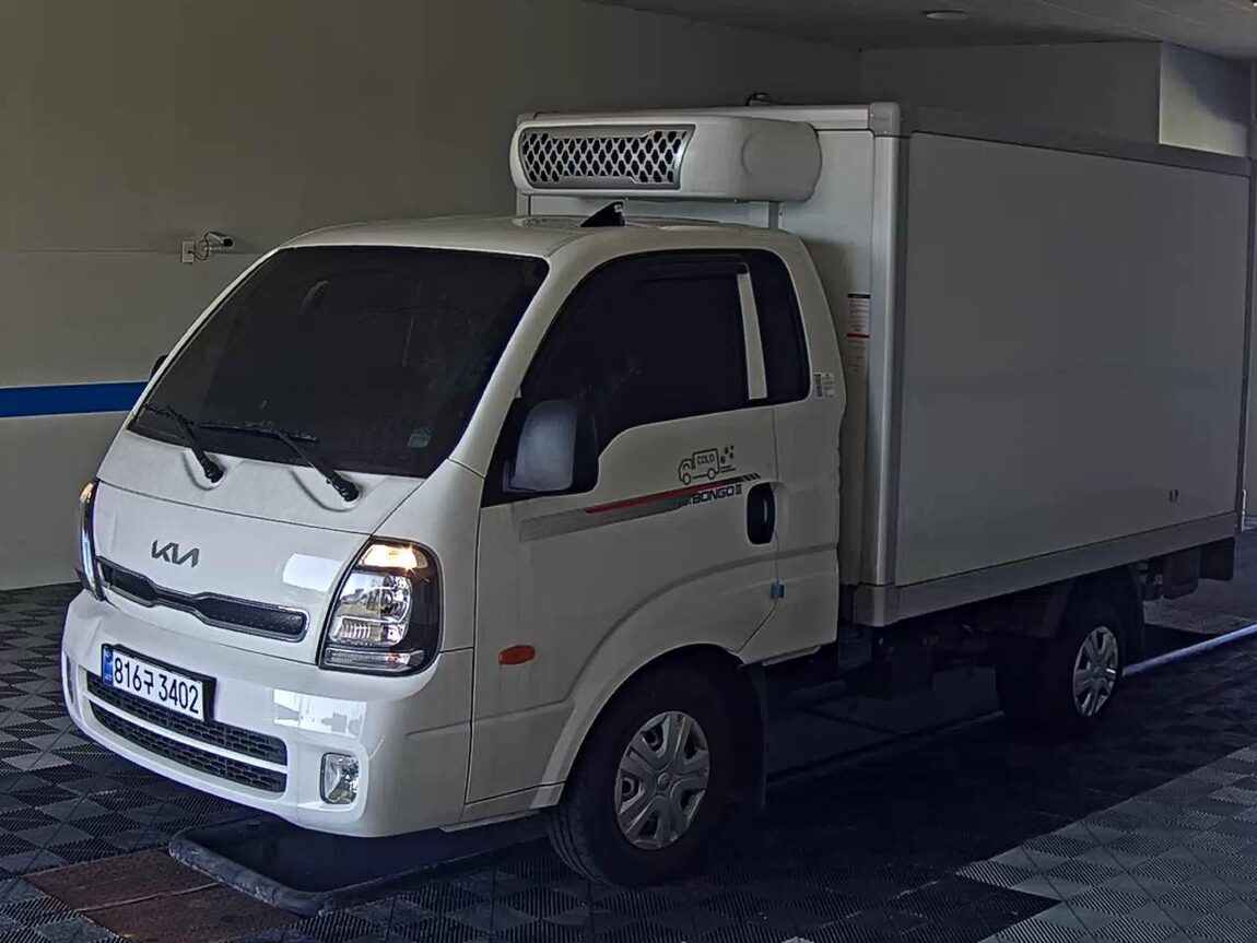 KIA THE NEW BONGO III CARGO FREEZER BOX TRUCK LPI STANDARD MODEL 2025 - zdjęcie 2