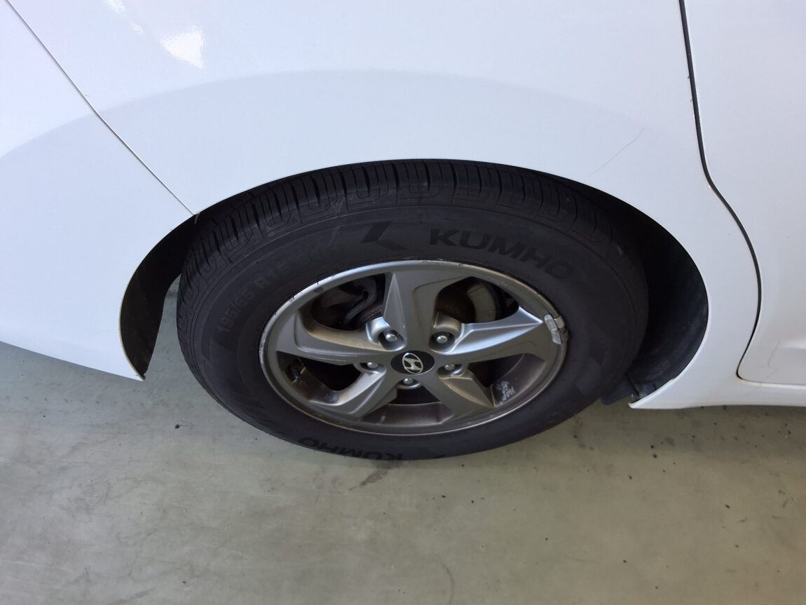 HYUNDAI AVANTE AD 1.6 DIESEL CORPORATE USE 2018 - zdjęcie 23