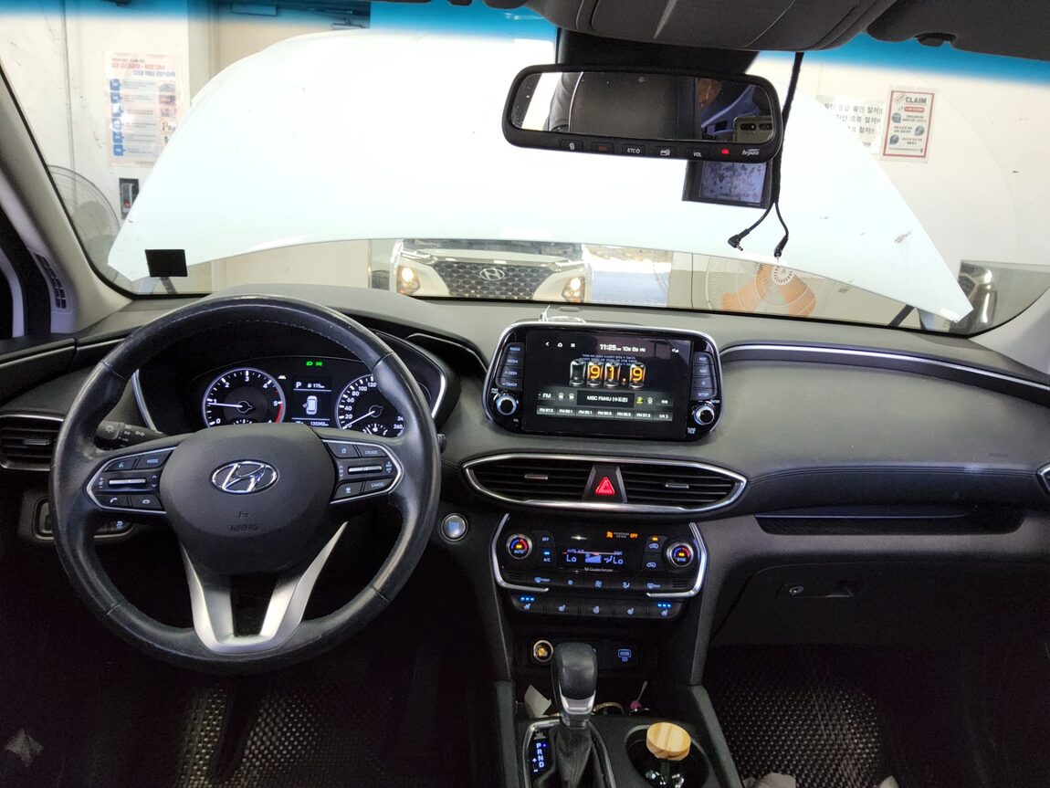 HYUNDAI SANTA FE (TM) R2.0 2WD PREMIUM 2019 - zdjęcie 11
