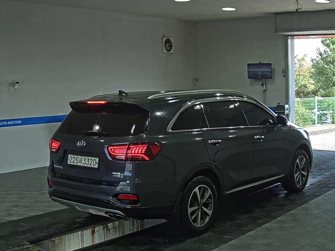 KIA THE NEW SORENTO DIESEL R2.0 4WD NOBLESSE 2019 - zdjęcie 5