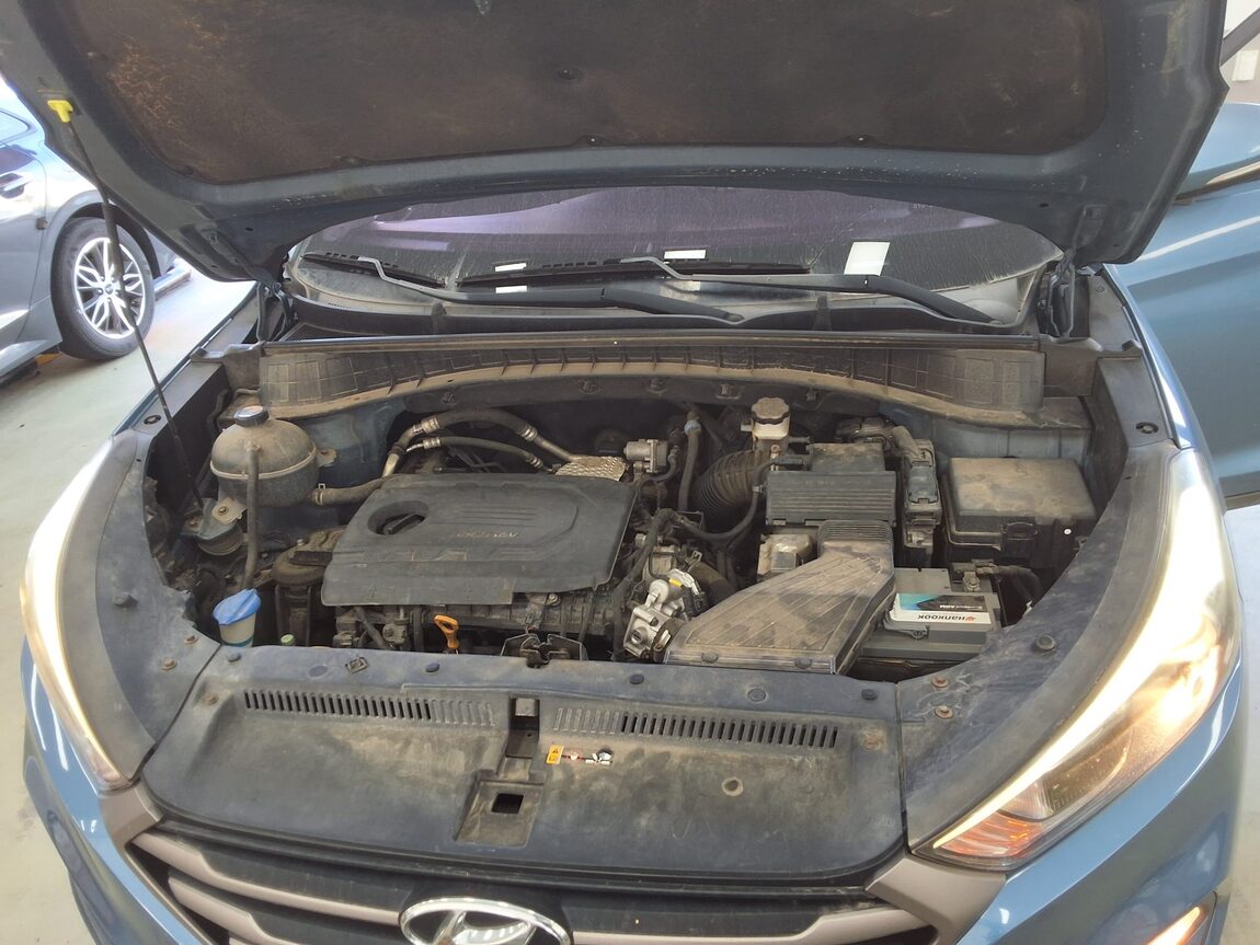 HYUNDAI ALL NEW TUCSON DIESEL 1.7 2WD MODERN 2016 - zdjęcie 18