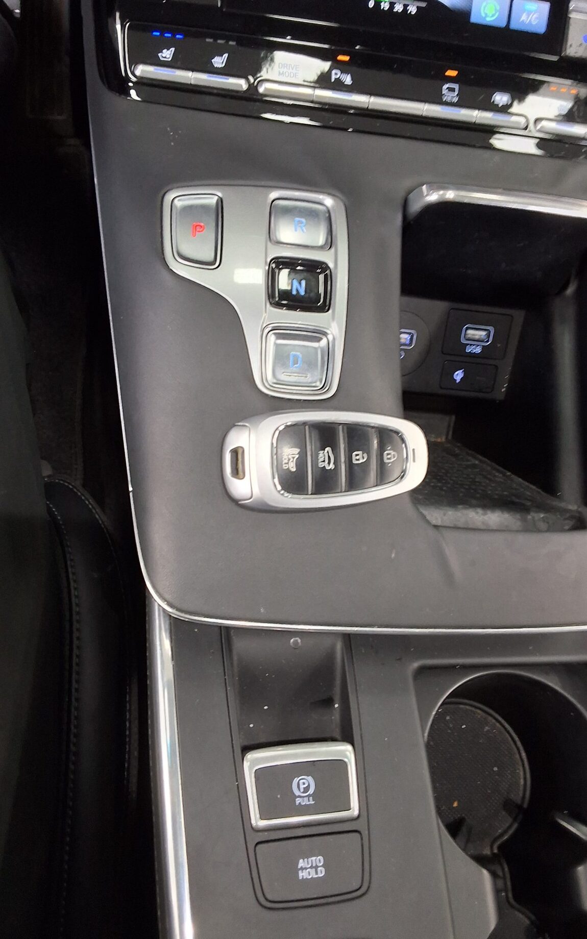 HYUNDAI THE NEW GRANDEUR IG HYBRID 2.4 HEV CALLIGRAPHY 2020 - zdjęcie 20