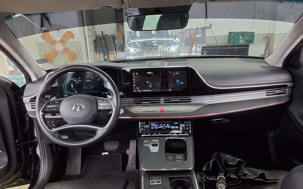 HYUNDAI THE NEW GRANDEUR IG HYBRID 2.4 HEV CALLIGRAPHY 2020 - zdjęcie 11