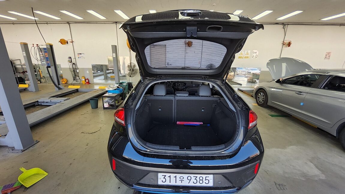 HYUNDAI IONIQ HYBRID I 2018 - zdjęcie 15