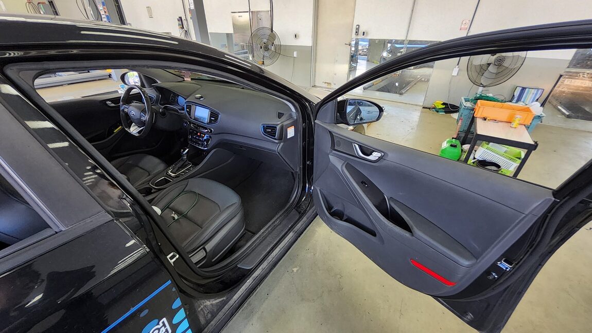 HYUNDAI IONIQ HYBRID I 2018 - zdjęcie 14