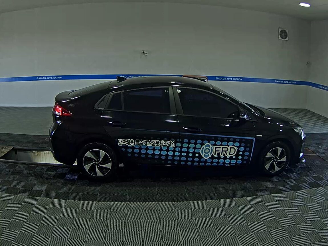 HYUNDAI IONIQ HYBRID I 2018 - zdjęcie 4