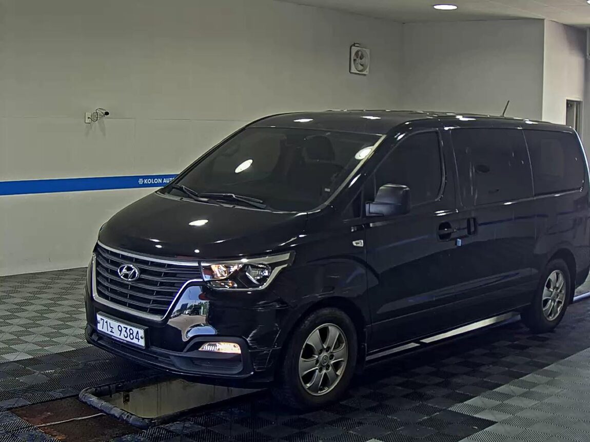 HYUNDAI THE NEW GRAND STAREX 12-SEATER DIESEL SMART 2019 - zdjęcie 2