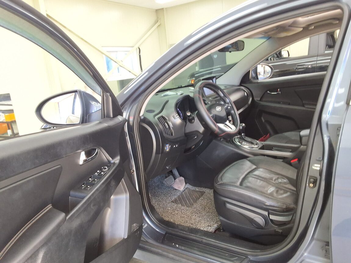 KIA SPORTAGE R GASOLINE 2.0 2WD TLX LUXURY MODEL 2011 - zdjęcie 11