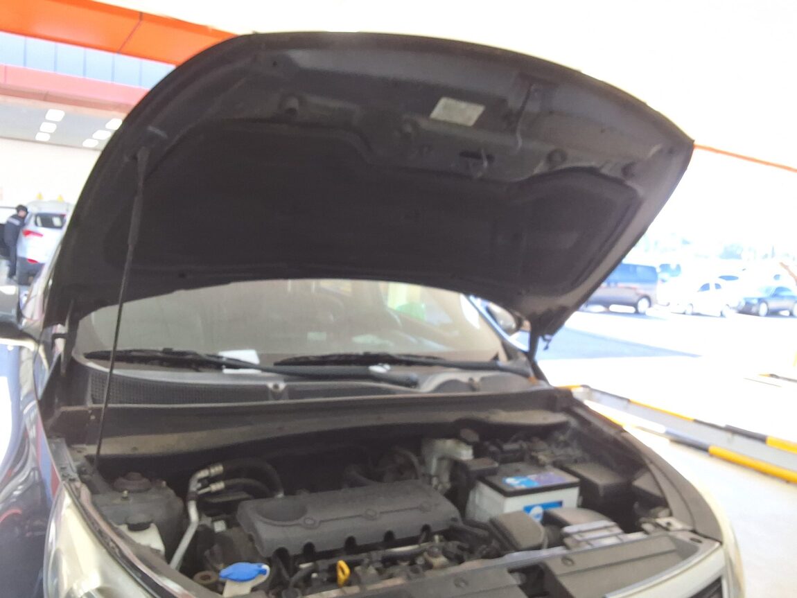 KIA SPORTAGE R GASOLINE 2.0 2WD TLX LUXURY MODEL 2011 - zdjęcie 19