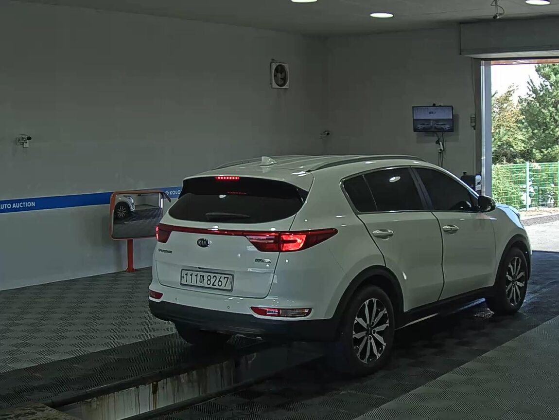 KIA NEW SPORTAGE 1.7 2WD NOBLESSE 2017 - zdjęcie 5