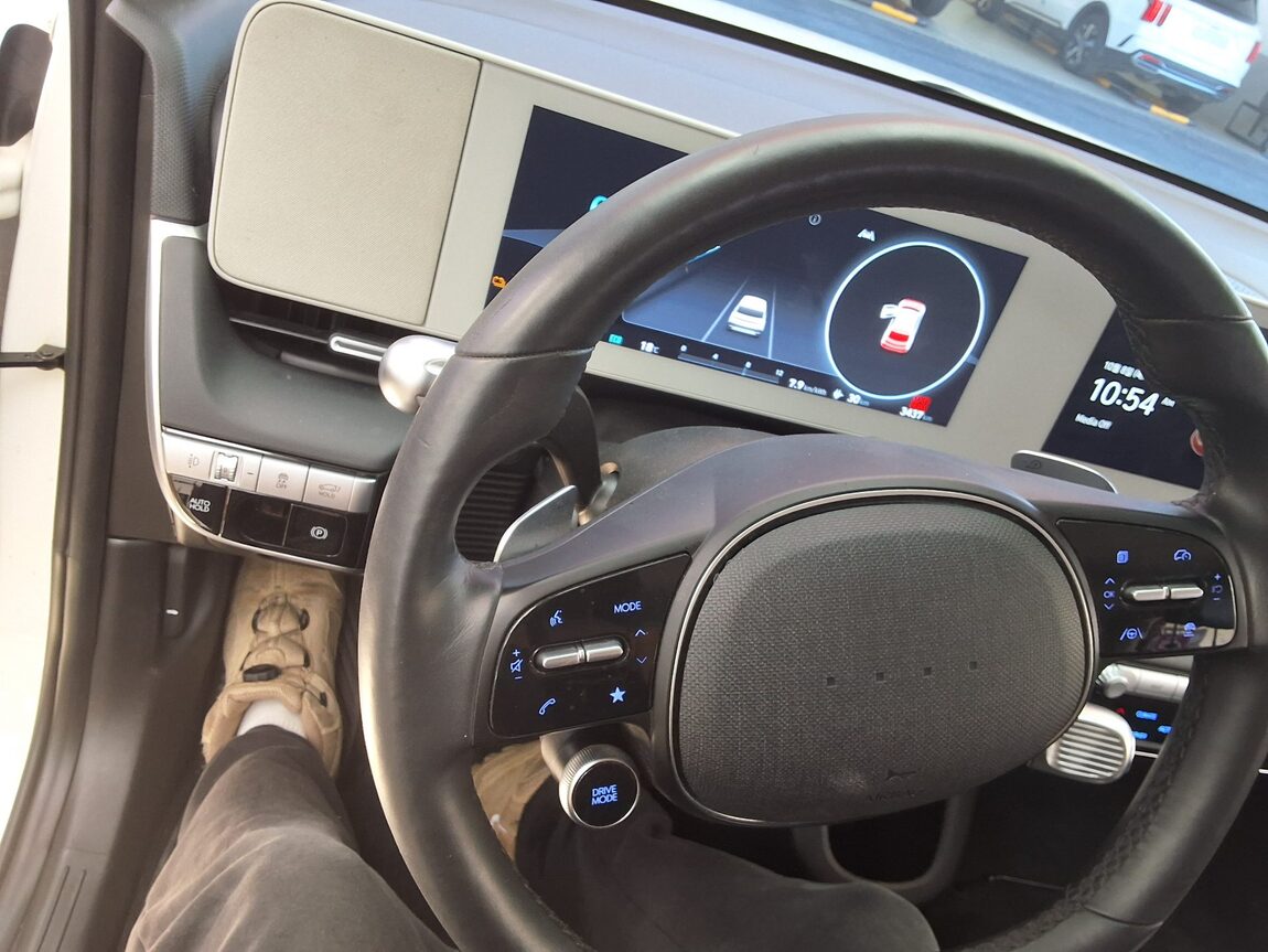 HYUNDAI IONIQ 5 EV 2WD LONG RANGE EXCLUSIVE 2022 - zdjęcie 23