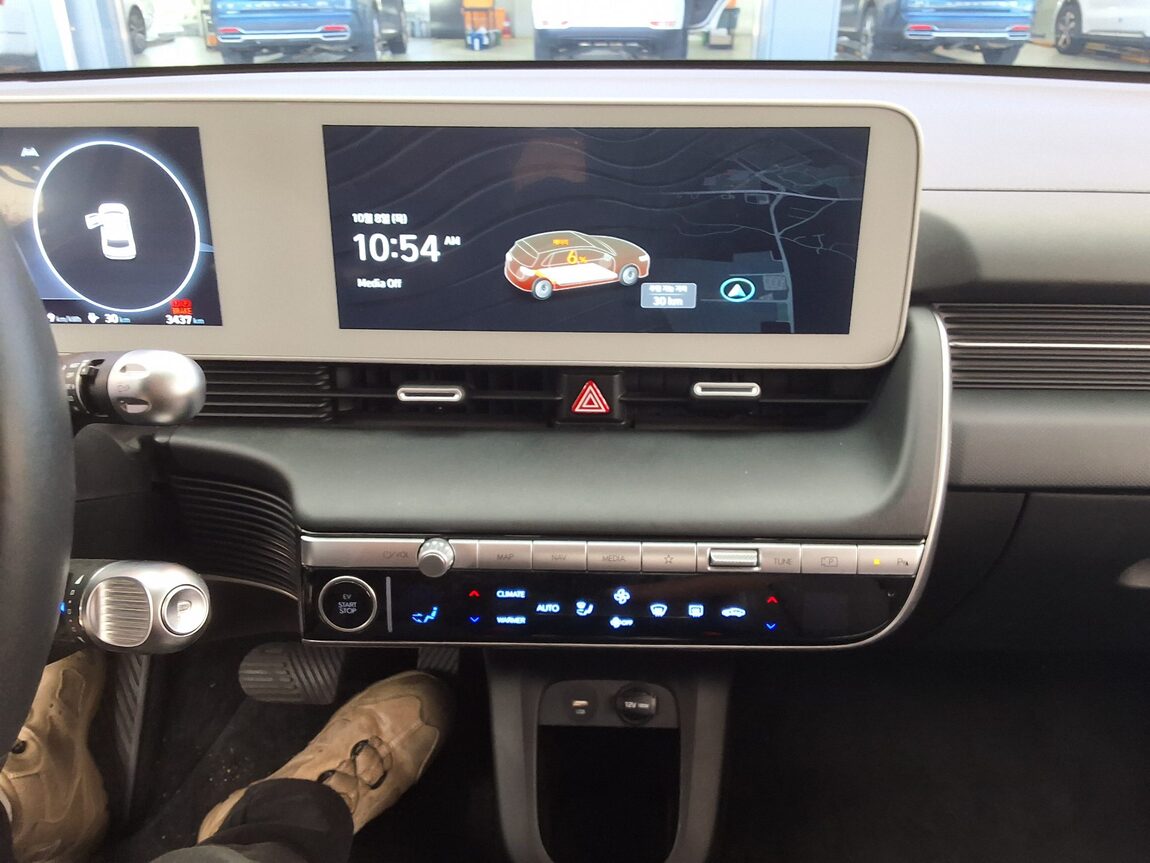 HYUNDAI IONIQ 5 EV 2WD LONG RANGE EXCLUSIVE 2022 - zdjęcie 24