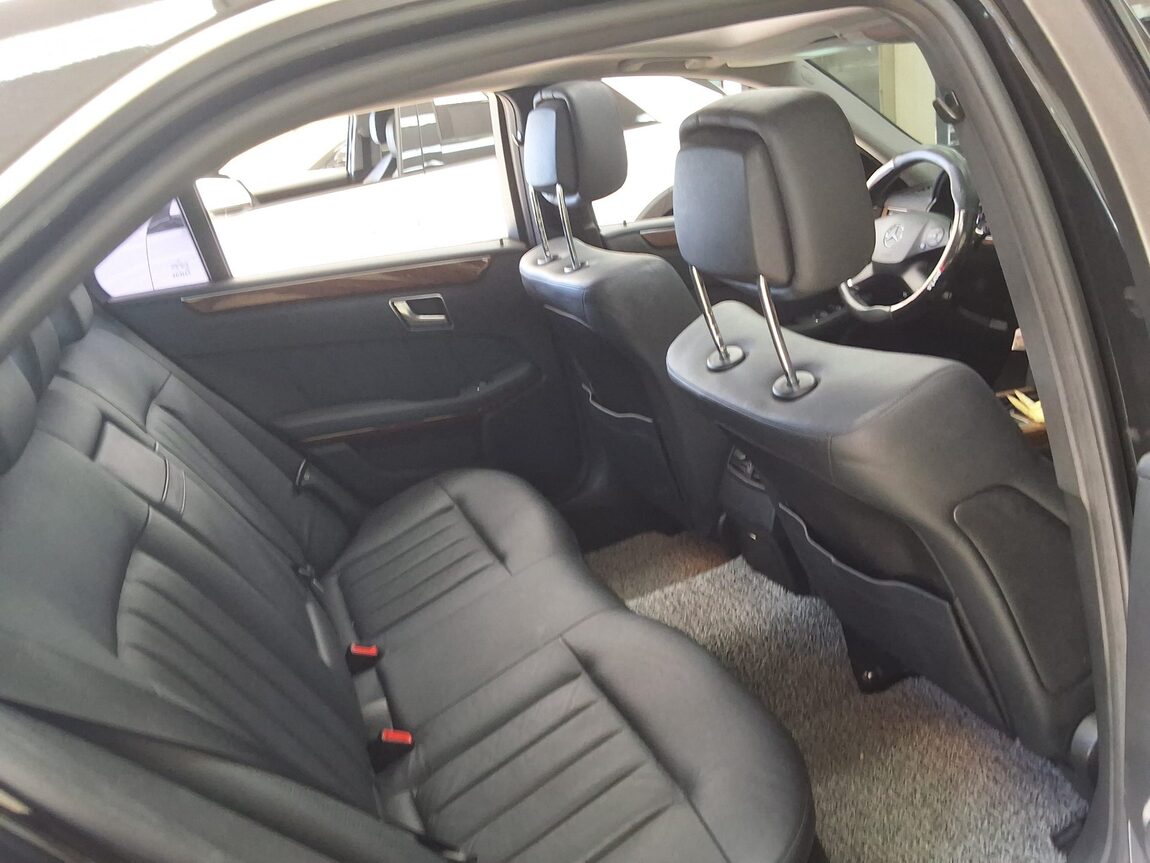 MERCEDES-BENZ E-CLASS (4TH GEN) E300 ELEGANCE 2012 - zdjęcie 14