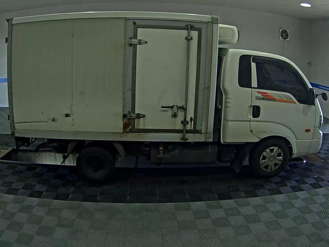 KIA BONGO III CARGO FREEZER BOX TRUCK 1 TON KING CAB 2017 - zdjęcie 4